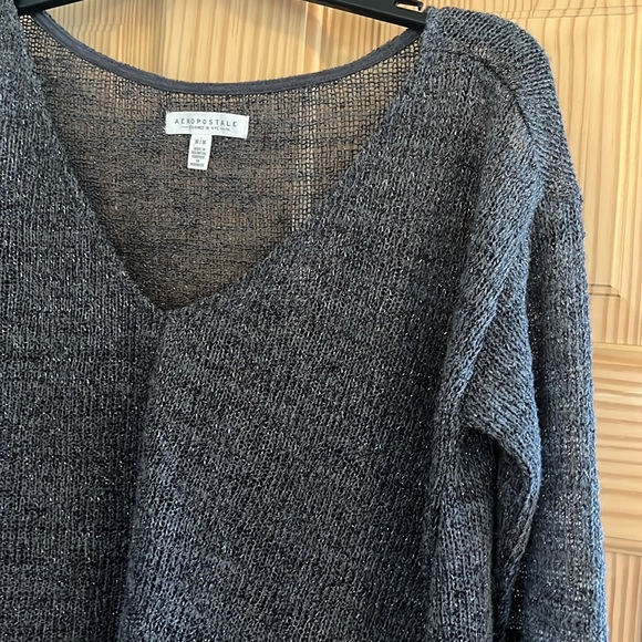 Aeropostale Dark Gray V Neck‎ Sweater Size Large - Picture 2 of 5